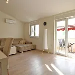 Apartman 2420 *